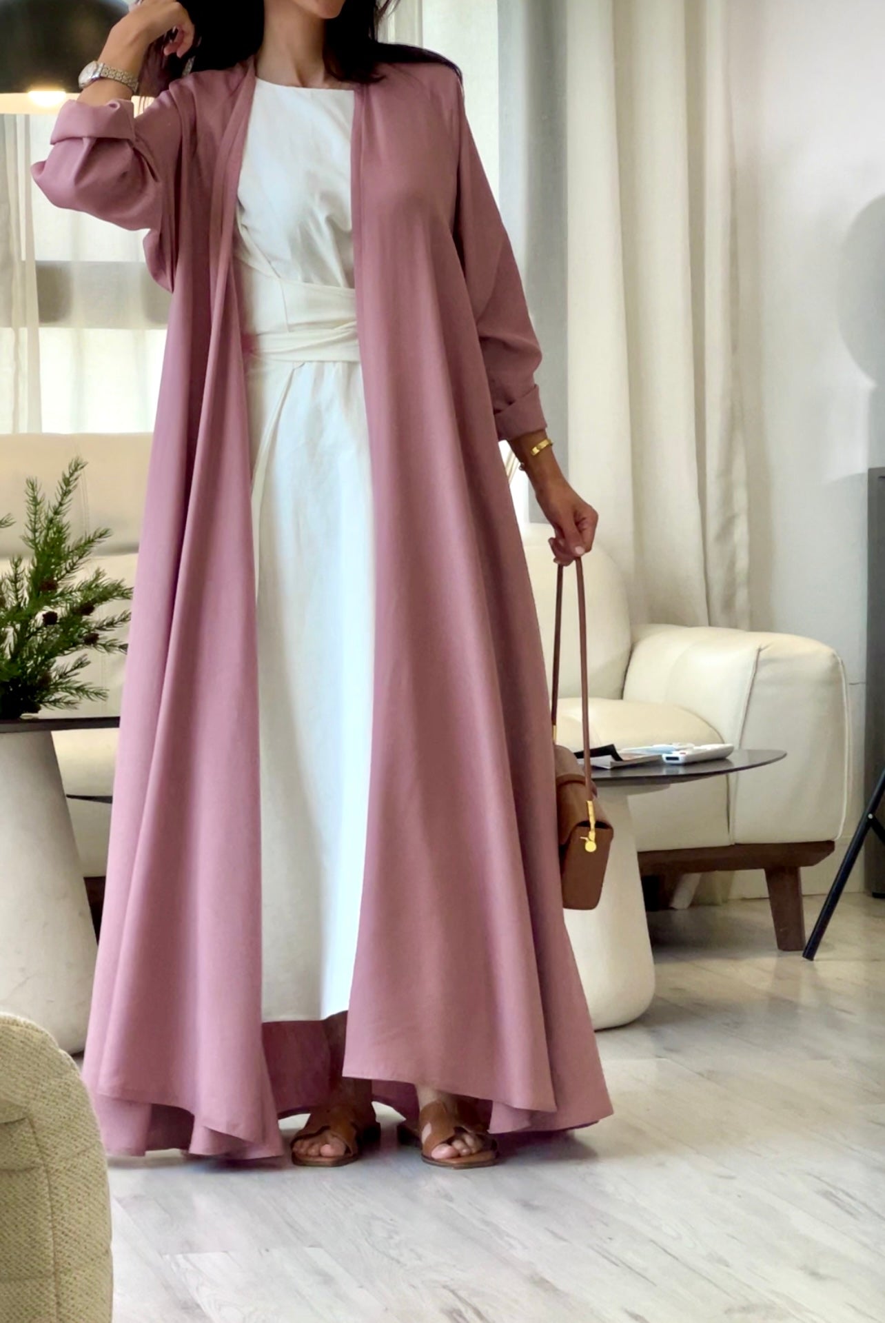 Nude Flowy Abaya