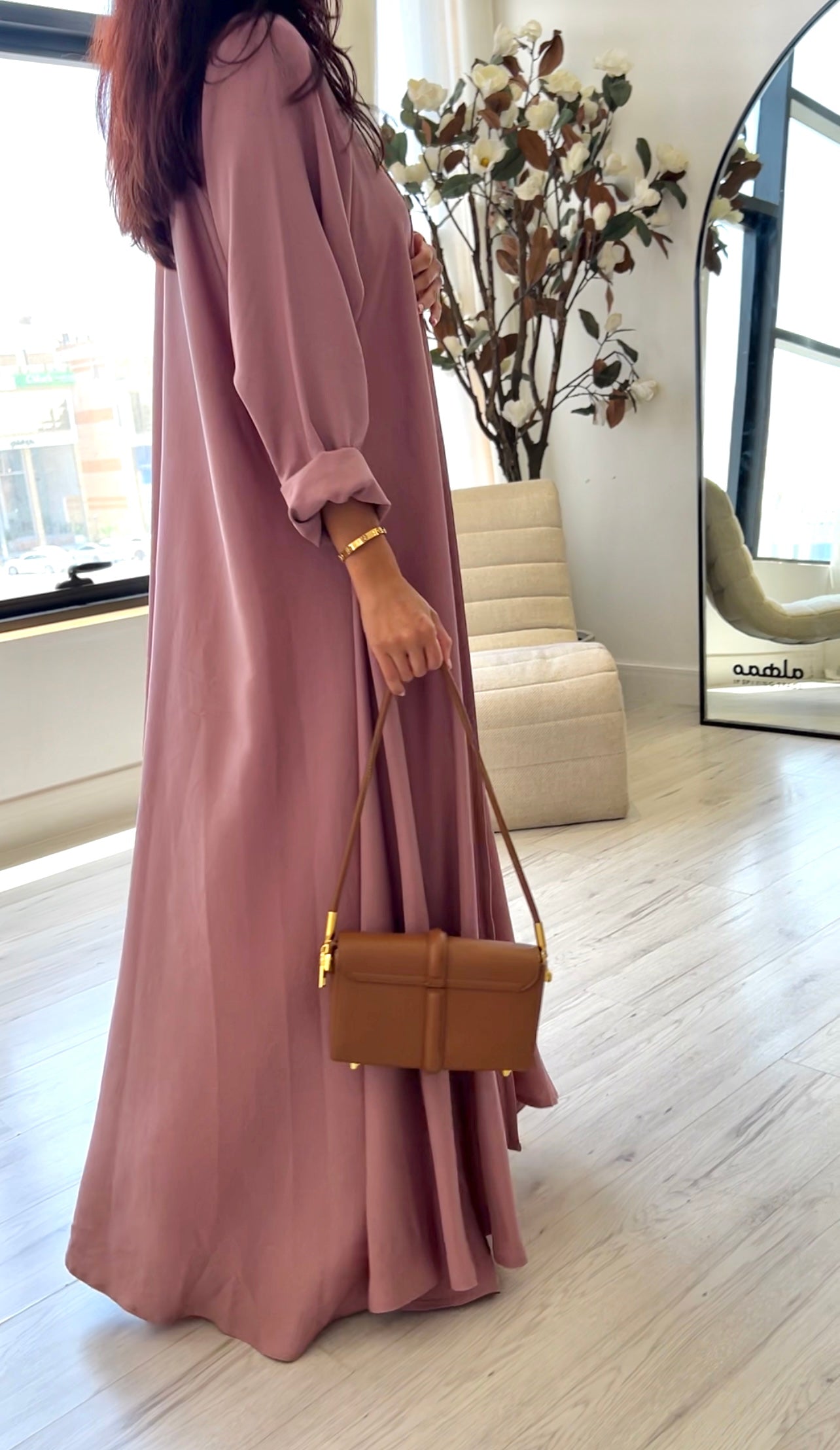 Nude Flowy Abaya